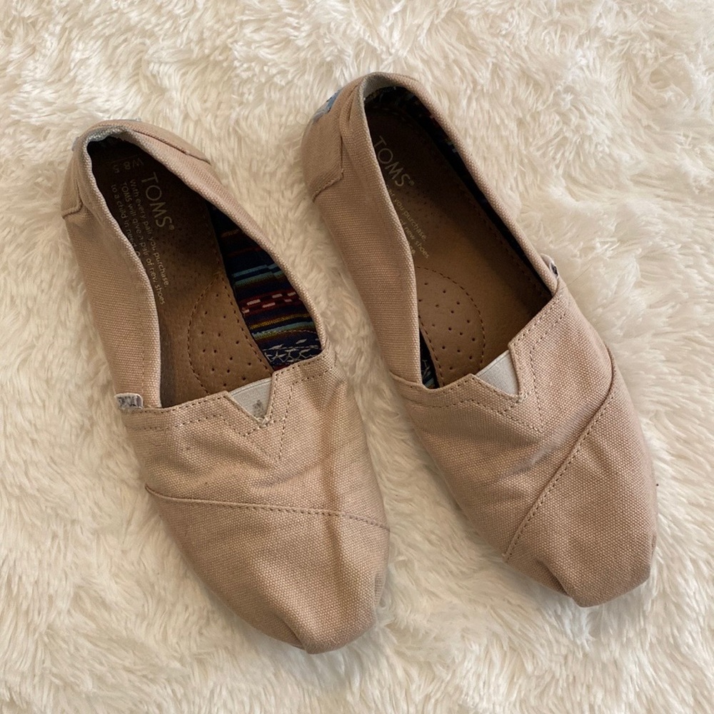 Women’s classic slip on Toms